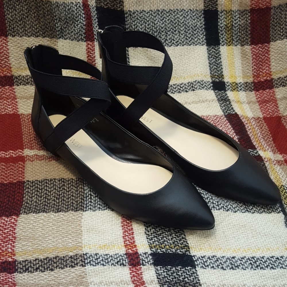 Nine West Opheliao Black Flats Size 7.5